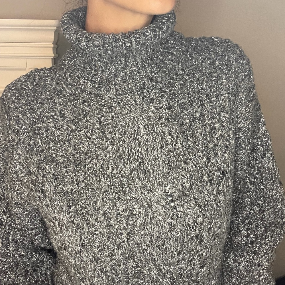 Salt and Pepper knit turtleneck. Comfy material.